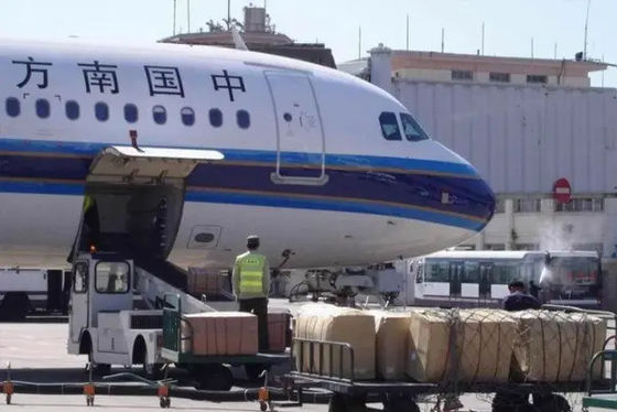 qualità Spedizioniere internazionale dell'aria del grande carico del volume dalla Cina in Italia fabbrica